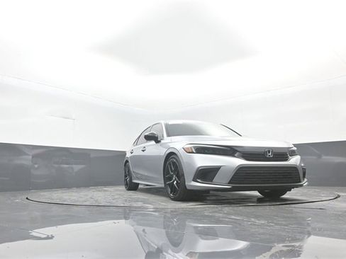 Used 2024 Honda Civic Sport image 28