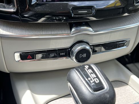 Used 2021 Volvo XC60 T5 Inscription w/ Protection Package FWD image 15