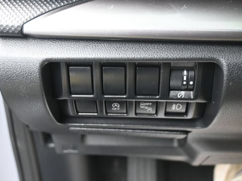 Used 2019 Subaru Forester Premium AWD/4WD image 20
