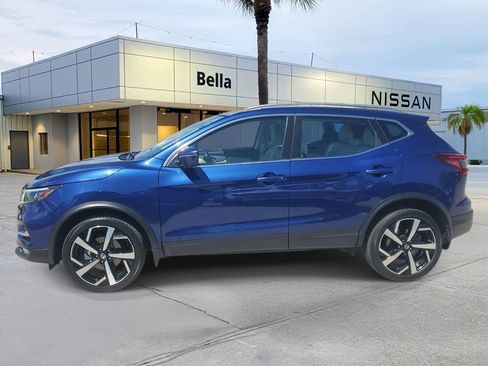 Used 2019 Nissan Murano S FWD image 2