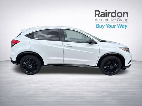 Used 2022 Honda HR-V Sport image 8