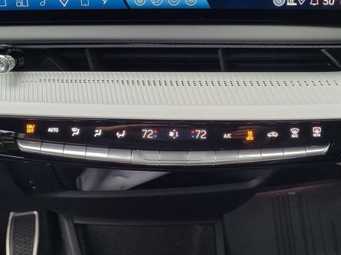 New 2026 Cadillac Optiq Sport 1 image 22