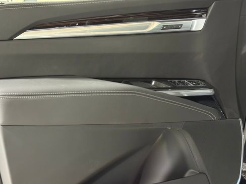 New 2026 Cadillac Escalade ESV Luxury image 19