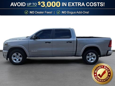 Used 2025 RAM 1500 Big Horn AWD/4WD image 2