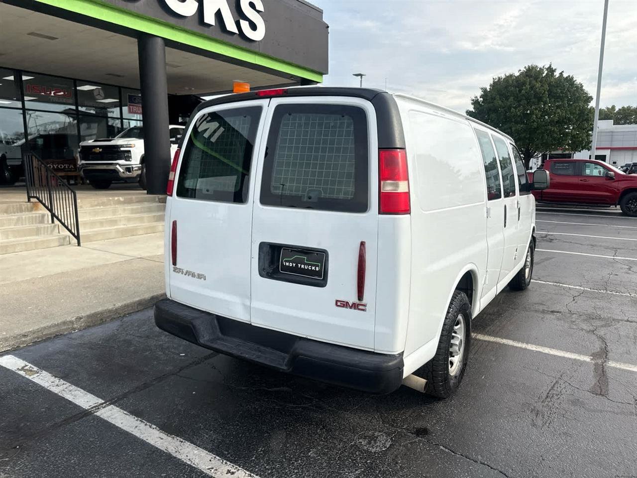 Used 2014 GMC Savana 3500 RWD image 8
