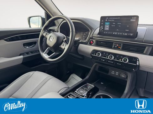 Certified 2025 Honda Pilot EX-L image 15