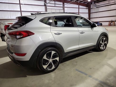 Used 2016 Hyundai Tucson Limited w/ Option Group 03 image 2