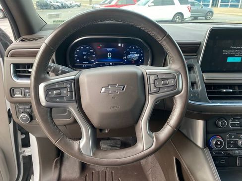 Used 2023 Chevrolet Suburban Z71 AWD/4WD image 18