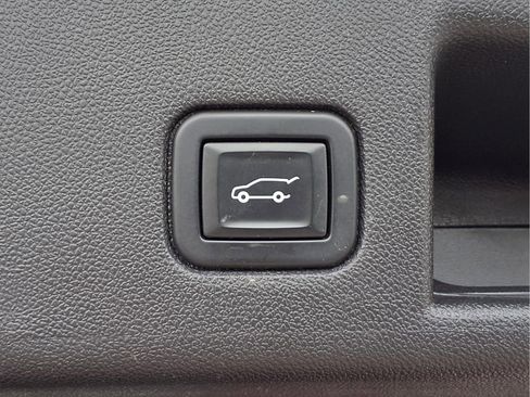 Used 2020 Chevrolet Equinox LT image 25