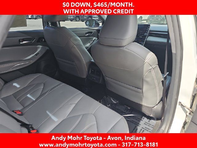 Used 2019 Toyota Avalon XLE w/ Moonroof Package FWD image 32