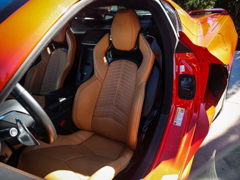 Used 2021 Chevrolet Corvette Stingray Preferred Cpe w/ 2LT image 17