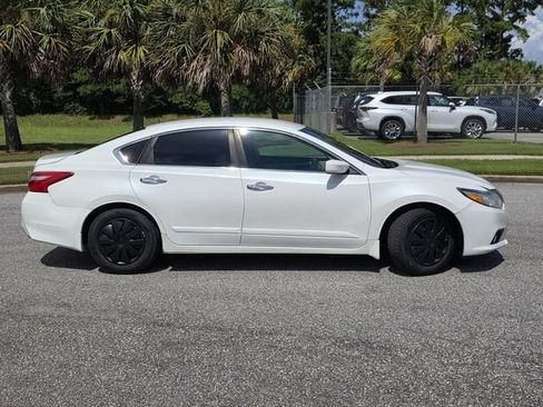Used 2016 Nissan Altima 2.5 S w/ Power Driver Seat Package FWD image 28