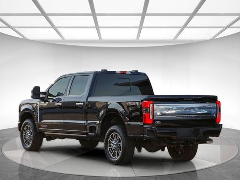 Used 2024 Ford F250 Limited image 2