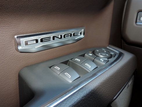 Certified 2026 GMC Sierra 1500 Denali RWD image 28