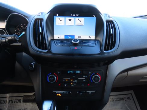 Used 2019 Ford Escape SEL image 25