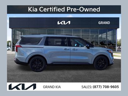 Certified 2025 Kia Carnival SX