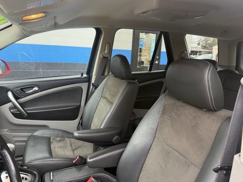 Used 2007 Saturn Vue 2WD V6 w/ Red Line Pkg image 10