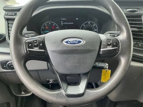 Certified 2022 Ford Transit 350 DRW RWD image 39