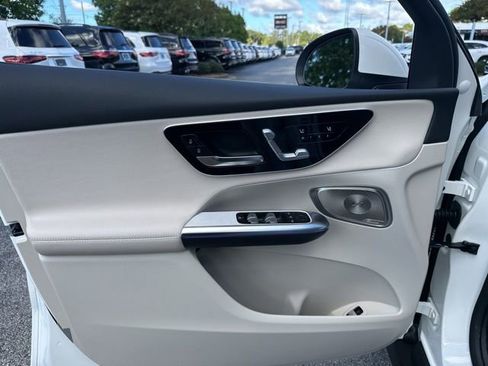 New 2026 Mercedes-Benz GLC 300 4MATIC image 17