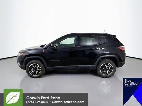 Used 2024 Jeep Compass Trailhawk AWD/4WD image 4
