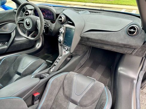 Used 2022 McLaren 720S Spider RWD image 25