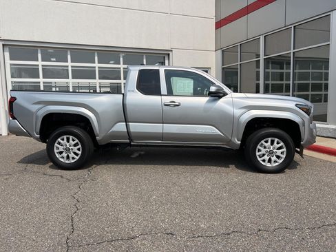 Used 2026 Toyota Tacoma SR5 RWD image 13