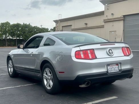 Used 2012 Ford Mustang Coupe RWD image 5