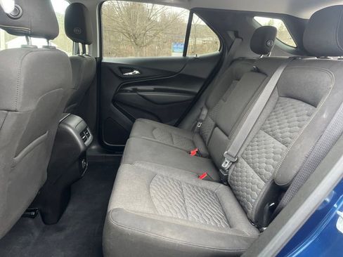 Used 2019 Chevrolet Equinox LT w/ Driver Convenience Package image 32
