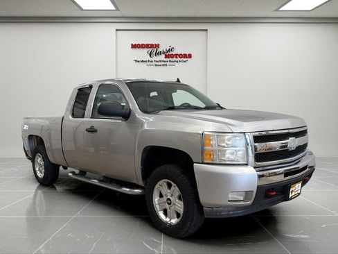 Used 2009 Chevrolet Silverado 1500 LT w/ Power Pack Plus RWD image 7