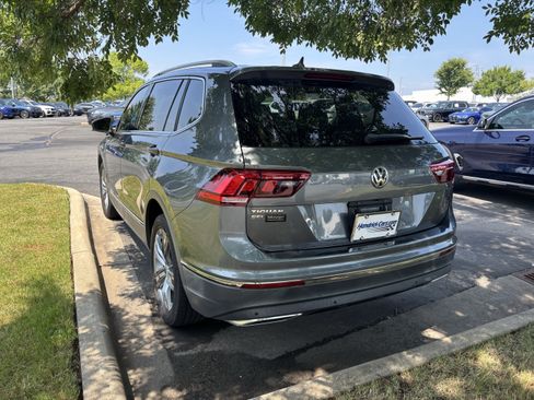 Used 2020 Volkswagen Tiguan SEL FWD image 16