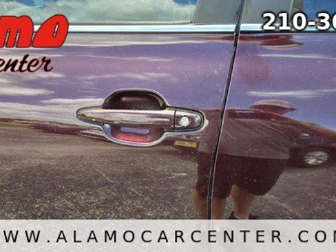 Used 2013 Toyota Highlander FWD image 9