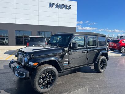 Used 2022 Jeep Wrangler Unlimited Sahara w/ Cold Weather Group