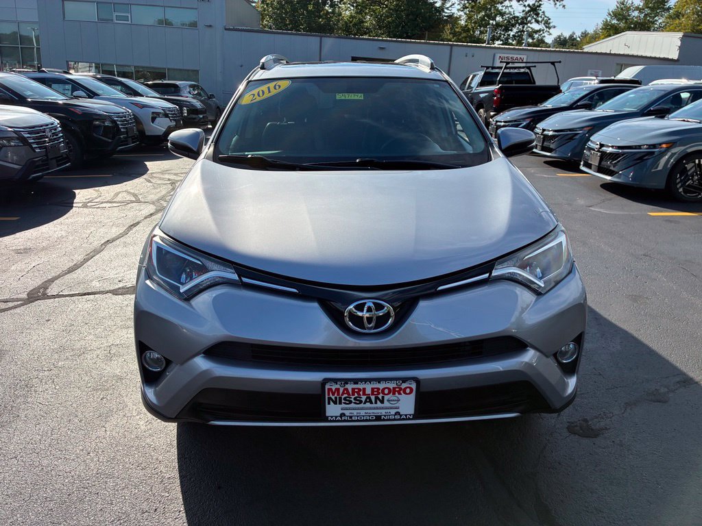 Used 2016 Toyota RAV4 XLE AWD/4WD image 2