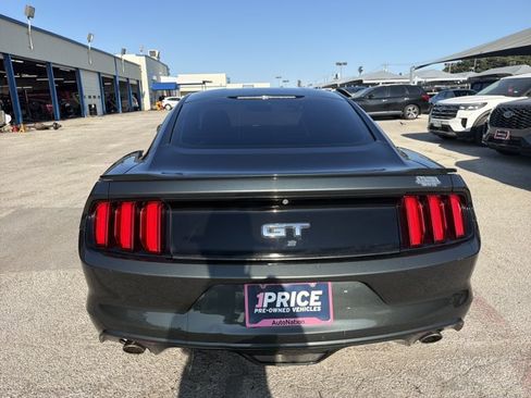 Used 2016 Ford Mustang GT RWD image 4