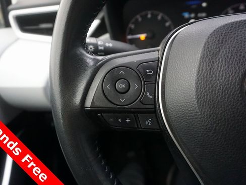 Used 2024 Toyota Corolla SE w/ SE Premium Package image 4