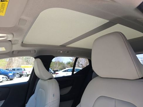 New 2026 Volvo XC40 B5 Plus w/ Climate Package AWD/4WD image 25