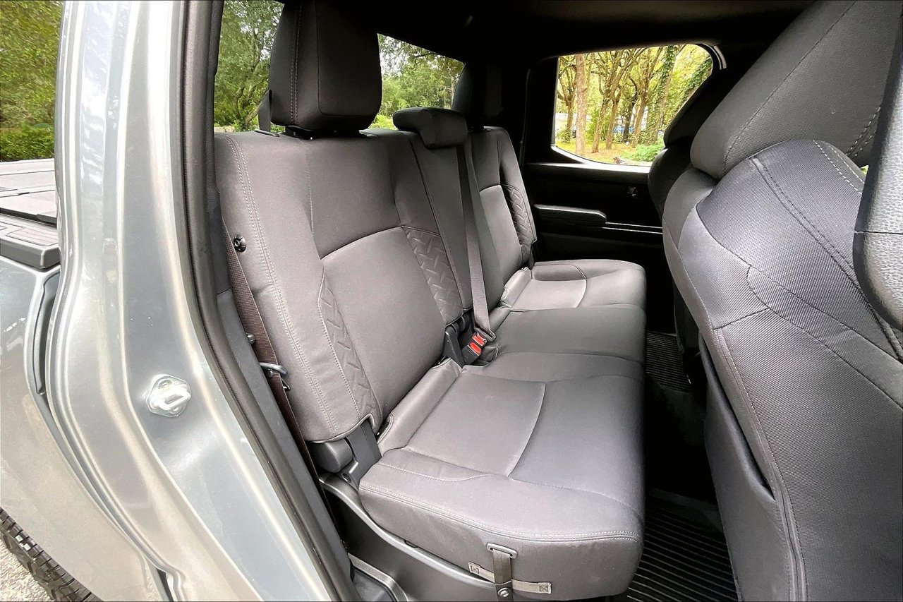 Used 2025 Toyota Tacoma SR5 AWD/4WD image 22