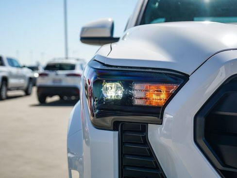 New 2025 Toyota Tacoma SR5 image 21