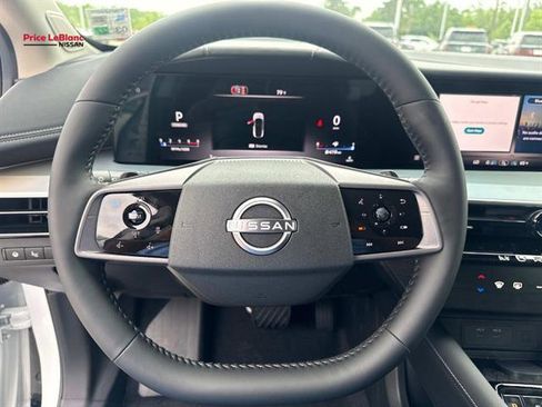 New 2026 Nissan Murano Platinum w/ Cargo Package AWD/4WD image 32