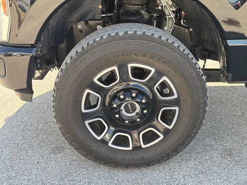 Used 2025 Ford F350 Platinum AWD/4WD image 46