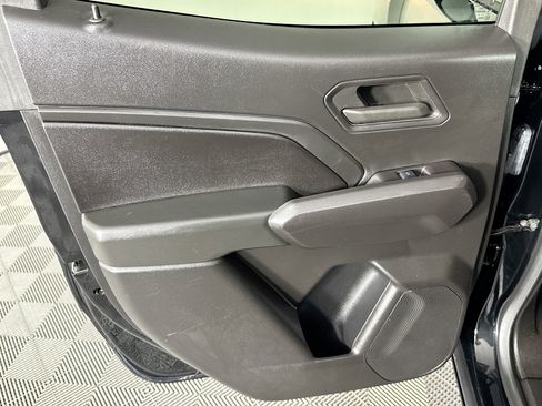 Used 2024 Chevrolet Colorado W/T RWD image 25