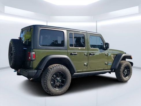 Used 2024 Jeep Wrangler Unlimited AWD/4WD image 3