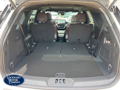 New 2026 Ford Explorer Platinum RWD image 11