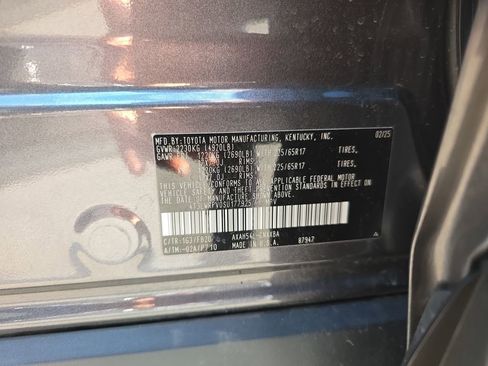 Certified 2025 Toyota RAV4 LE image 35