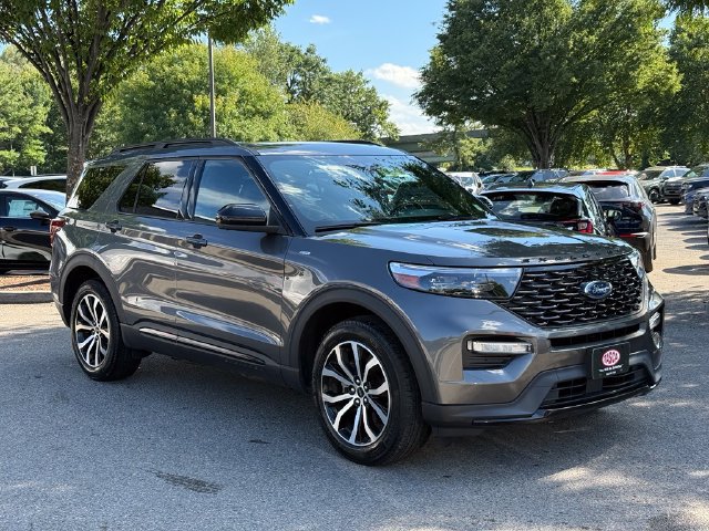 Used 2023 Ford Explorer ST-Line w/ Class IV Trailer Tow Package AWD/4WD image 1
