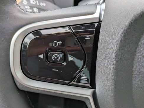 Used 2026 Volvo XC60 B5 Plus w/ Protection Package Premier AWD/4WD image 28