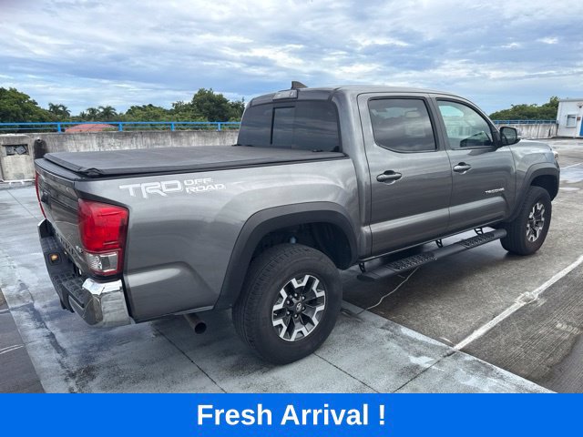 Used 2017 Toyota Tacoma TRD Off-Road w/ Tow Package RWD image 14