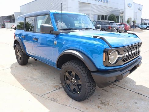 New 2025 Ford Bronco Big Bend image 1