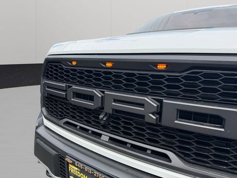Used 2019 Ford F150 Raptor w/ Equipment Group 802A Luxury image 9