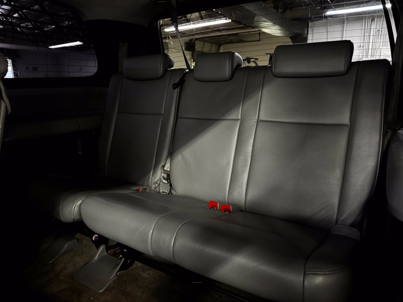 Used 2010 Toyota Sequoia SR5 AWD/4WD image 11